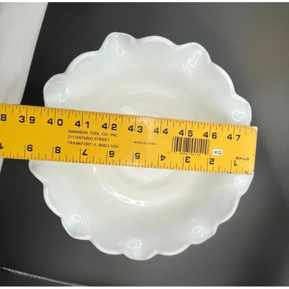 Vintage 1950s Westmoreland White Milk‎ glass Paneled 9 in Grape Bowl